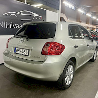 Toyota - Auris | 2007