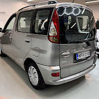 Toyota - Yaris Verso | 2003