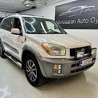 Toyota - RAV4 | 2001