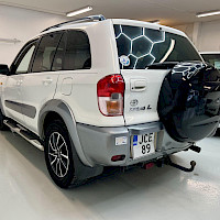 Toyota - RAV4 | 2001
