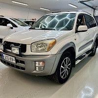 Toyota - RAV4 | 2001