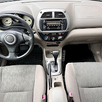 Toyota - RAV4 | 2001