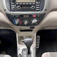 Toyota - RAV4 | 2001