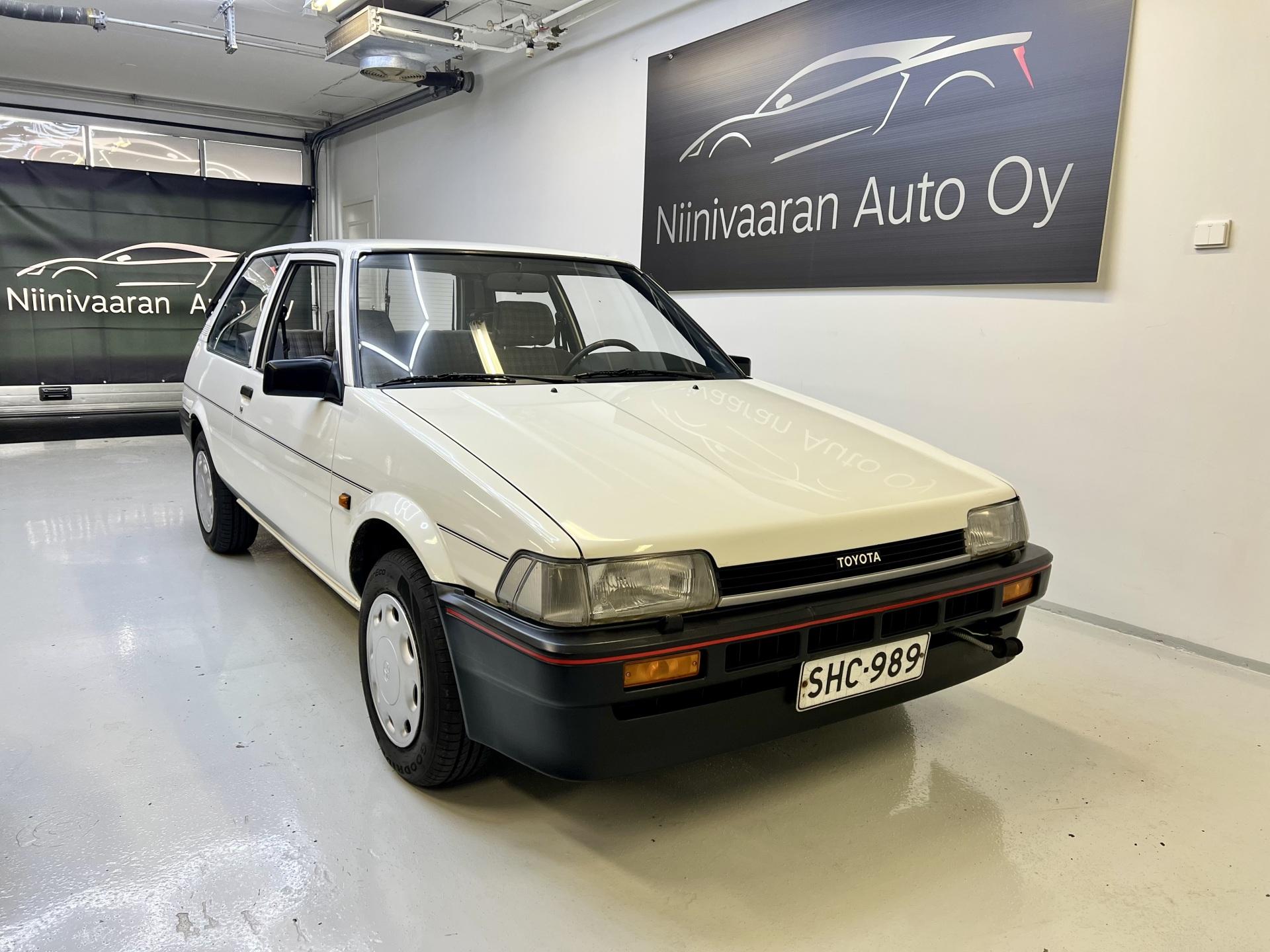 Toyota - Corolla | 1985