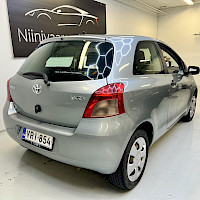 Toyota - Yaris | 2006