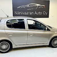 Toyota - Yaris | 2004