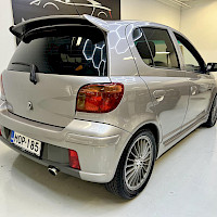Toyota - Yaris | 2004