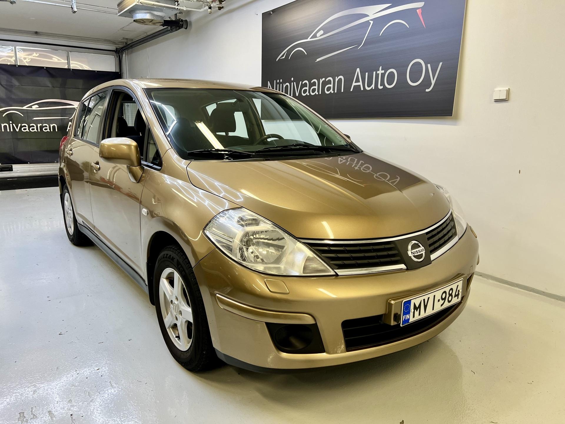 Nissan - Tiida | 2008