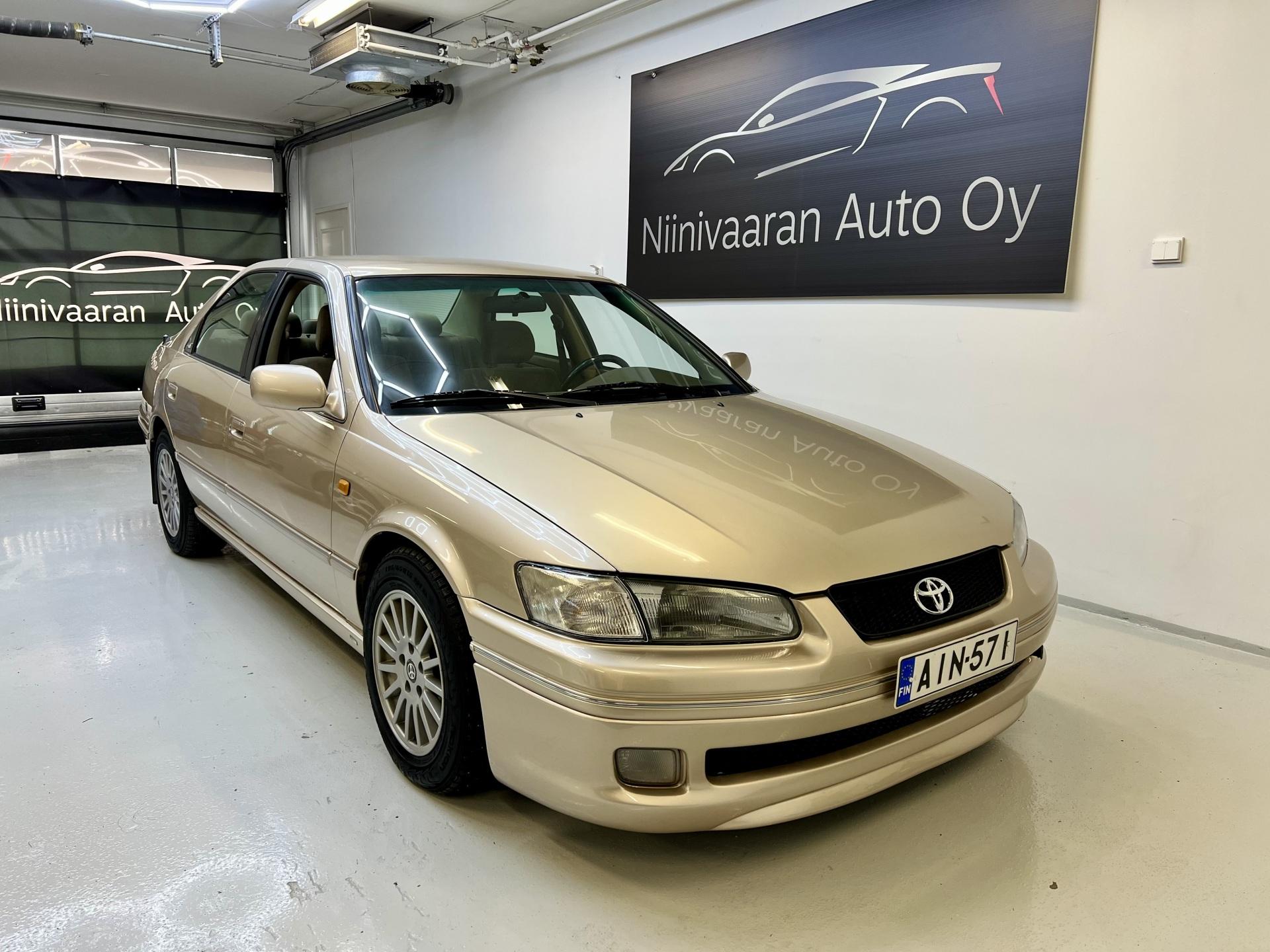 Toyota - Camry | 1998
