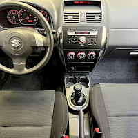 Suzuki - SX4 | 2010