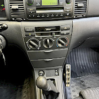 Toyota - Corolla | 2004
