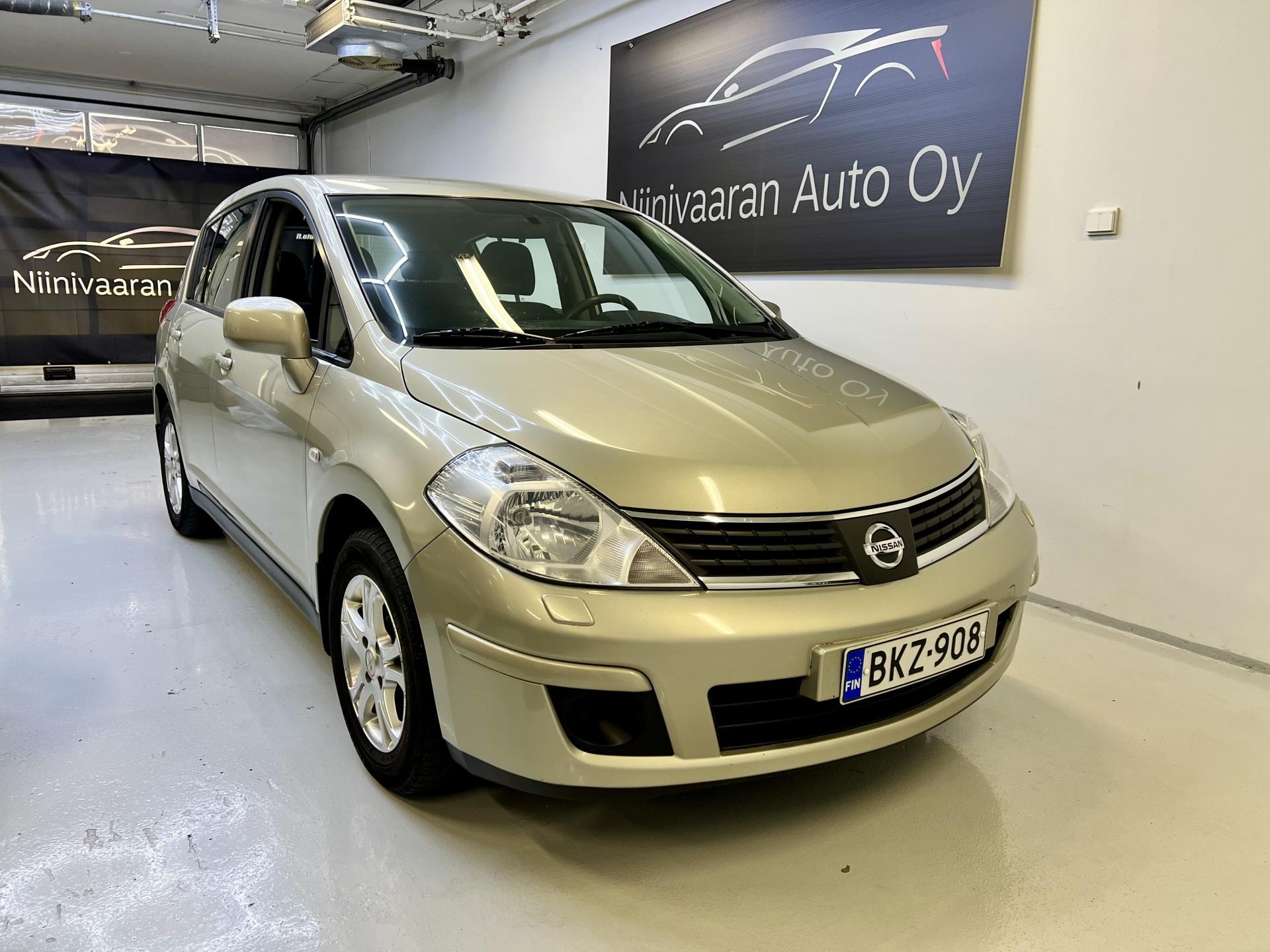 Nissan - Tiida | 2009